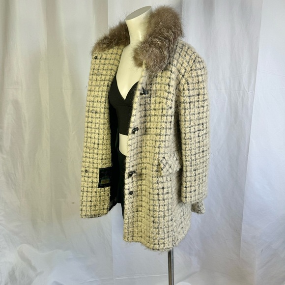 VINTAGE WOOL TWWED TRENCH COAT VINTAGE FUR VOAT CREAM BLACK  PLAID PATTERN S - Picture 9 of 17